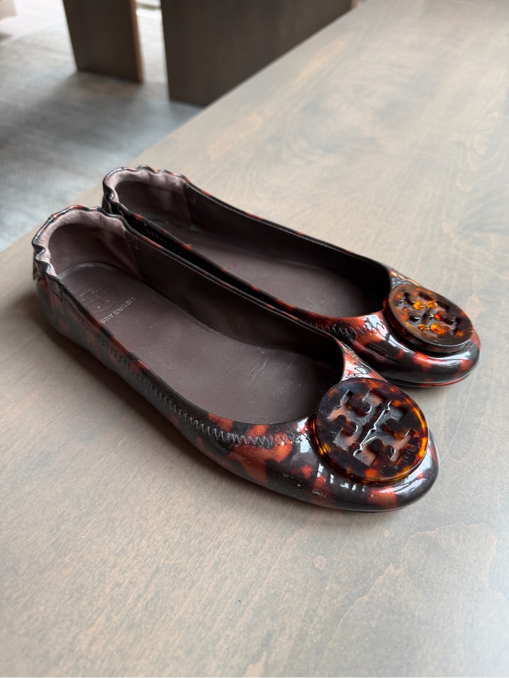 Tory Burch Classic Ballet Flats in Brown and Black Tortoiseshell